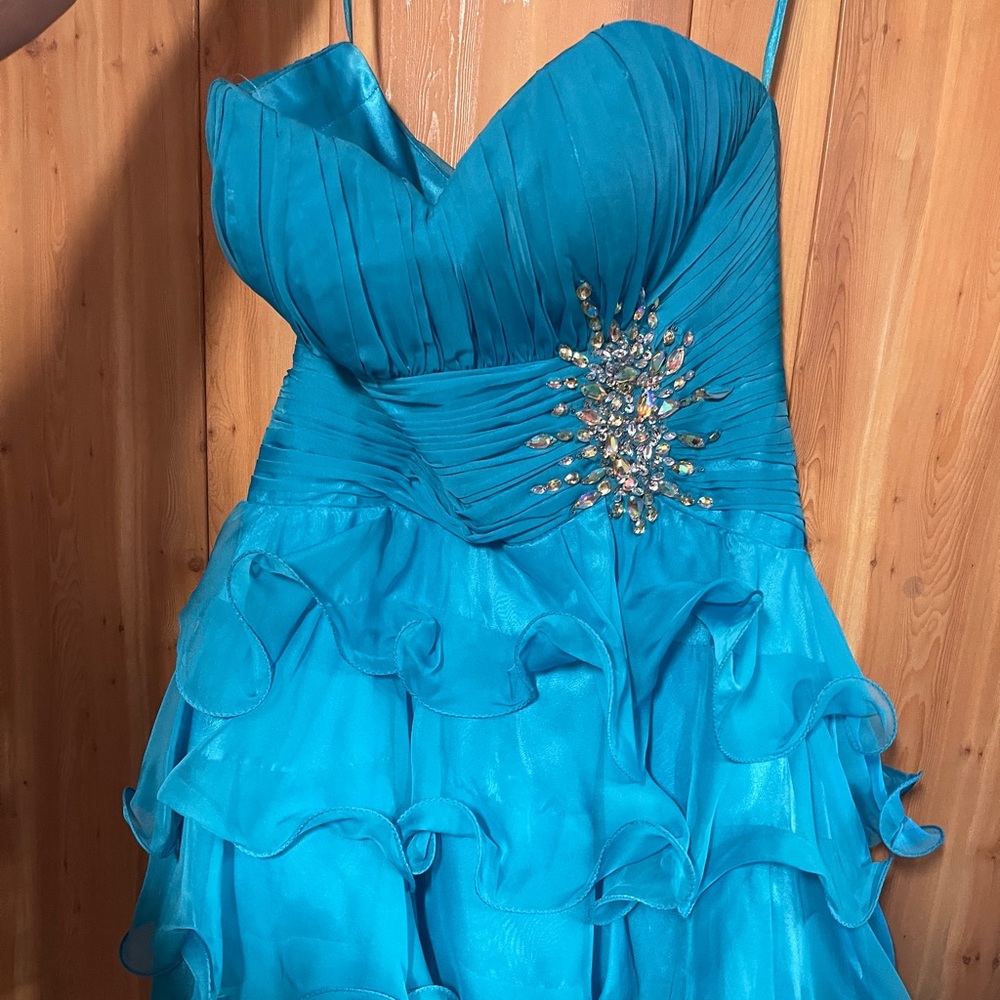 strapless dress